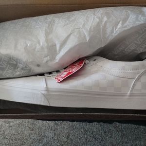 VANS PURE WHITE ON WHITE CHECKERS